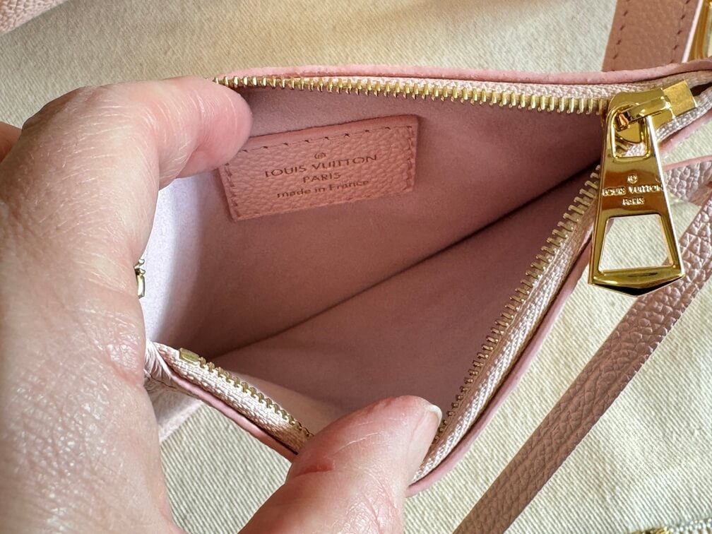 100% Original Louis Vuitton Summer Bundle By The Pool M42492